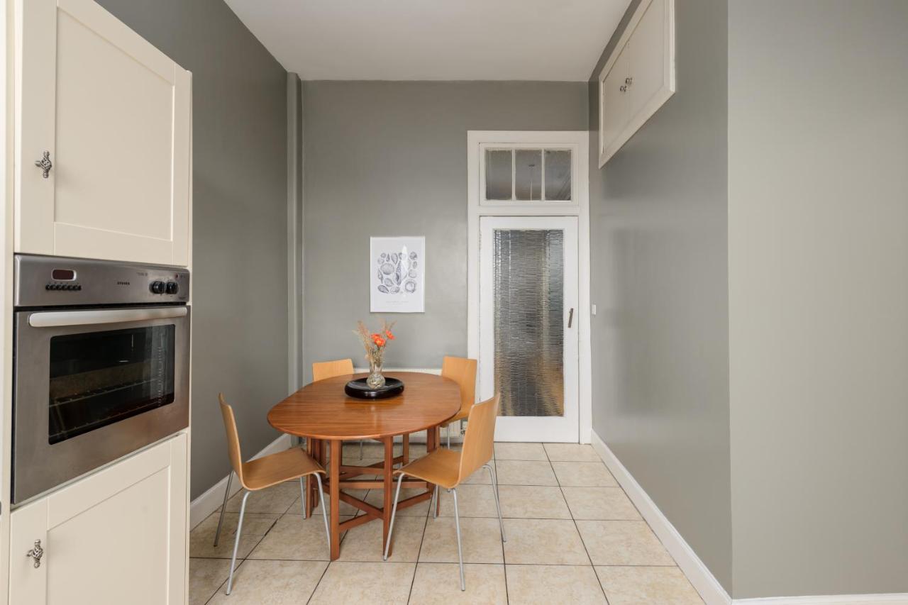 2 Bed Old Town Apartment - Next To Castle Edimburgo Esterno foto